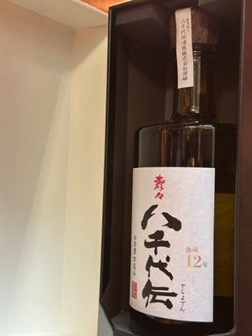 壽々八千代伝 長期貯蔵 12年 古酒 原酒35度 化粧箱入り 500ml 壽々八千代伝 長期貯蔵 12年 古酒 原酒35度 化粧箱入り 500ml